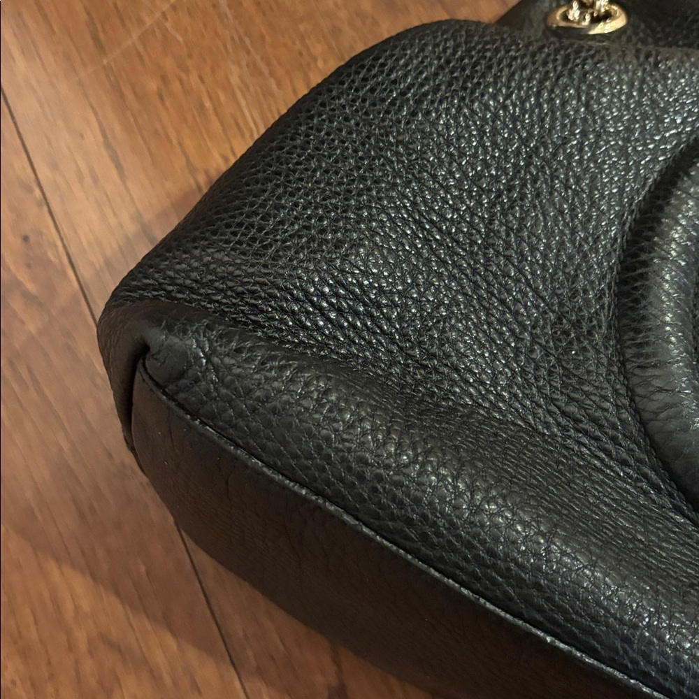 AUTHENTIC GUCCI SHOULDER BAG - Picture 10 of 15